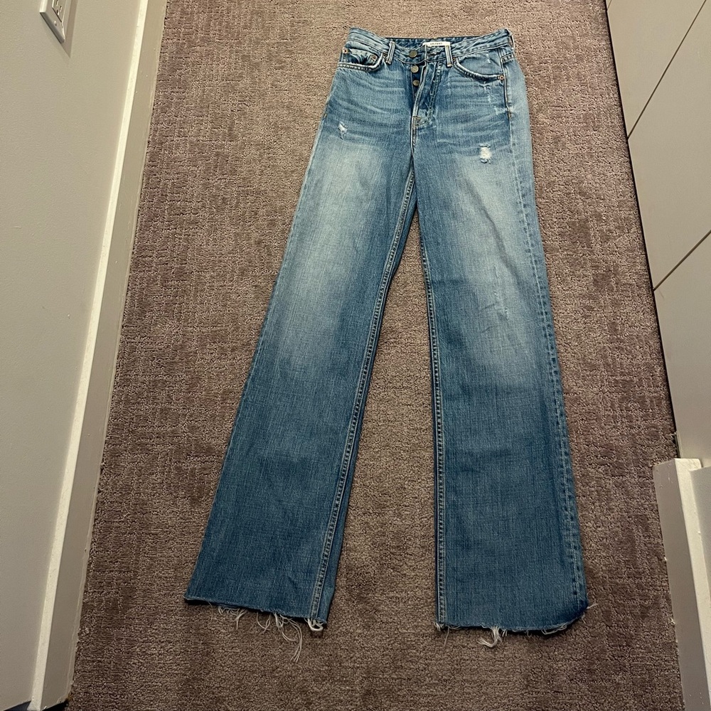 GRLFRND denim jeans style Carla color fly now size 25